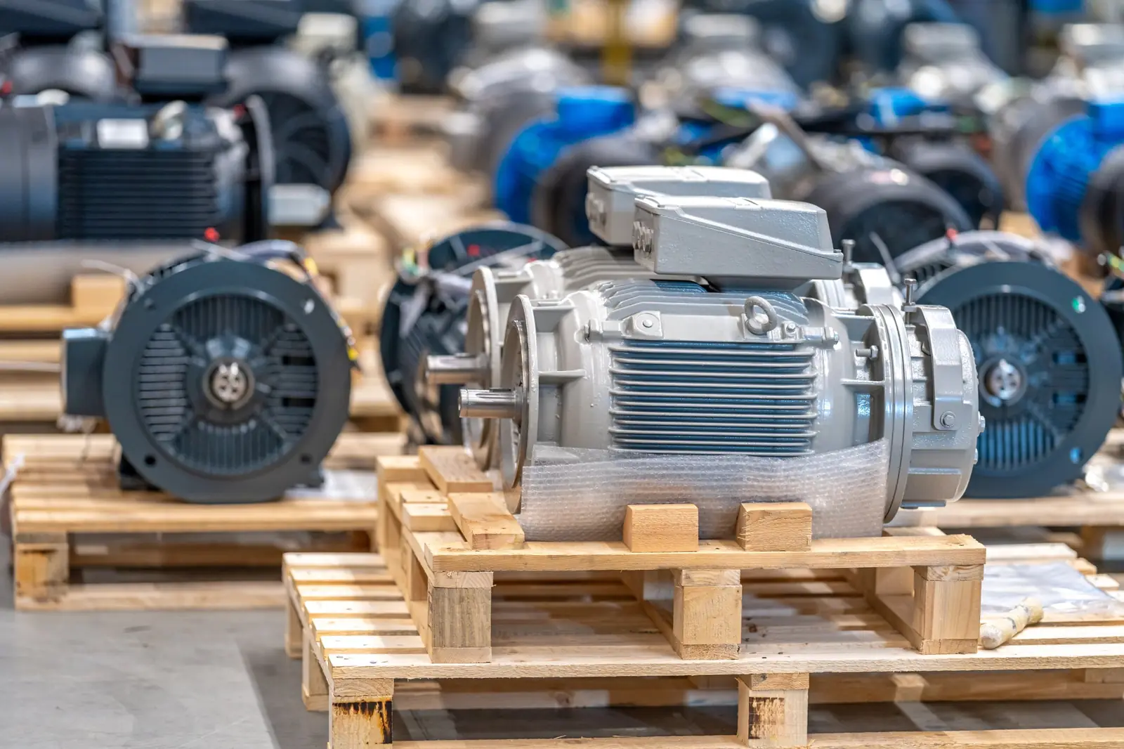Motores eléctricos nuevos en inventario